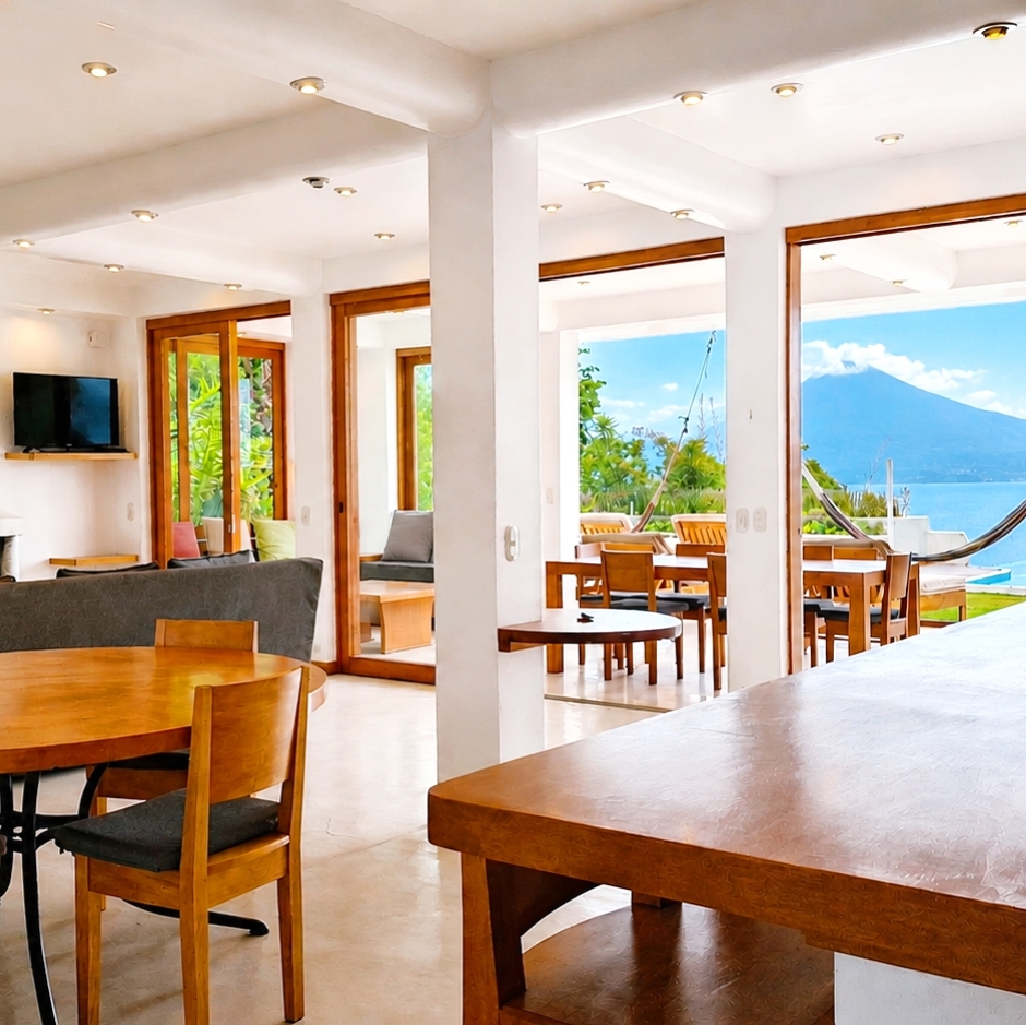 Spacious living area Where everyday life feels beautifully uncomplicated.