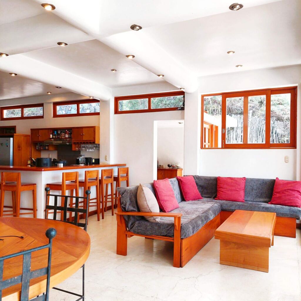 Open, sunlit, and made for living: work, dine, and unwind.